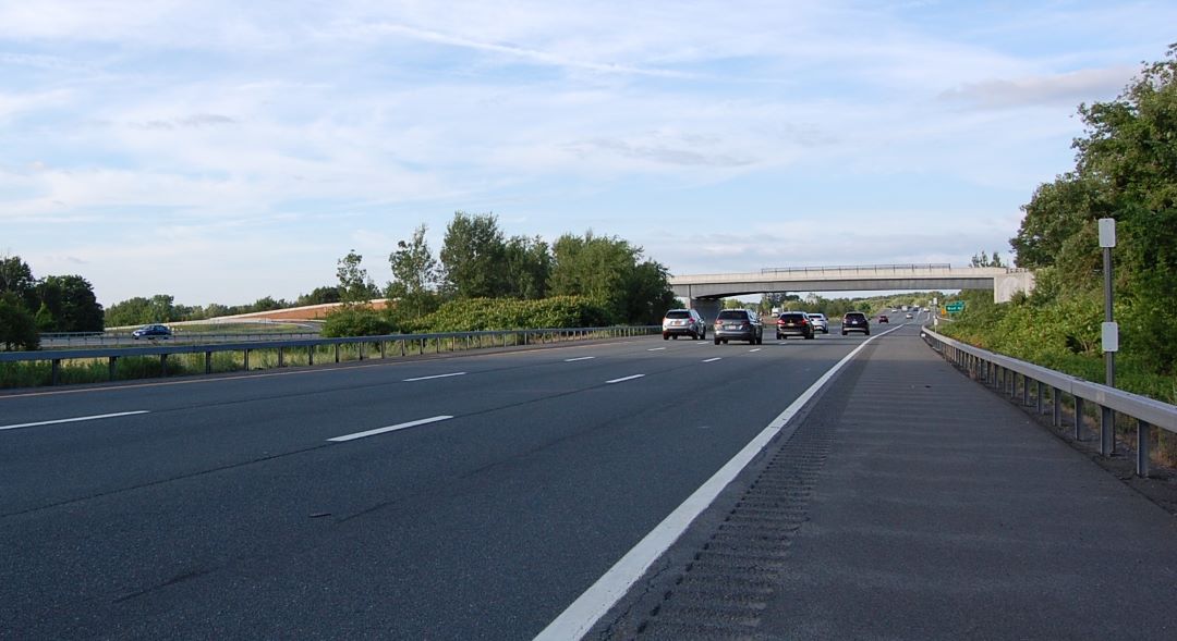 Exit 3 to Albany International Airport